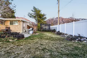 2744 E 7265 S, Cottonwood Heights, UT 84121 - Photo 34