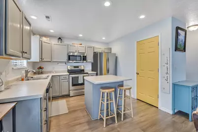 7558 S Mesa Maple Dr, West Jordan, UT 84081 - Photo 10