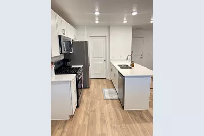 618 N Canvasback Dr W, Lehi, UT 84043 - Photo 8