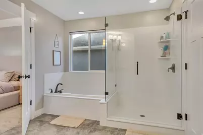 827 W 4050 N, Lehi, UT 84048 - Photo 22