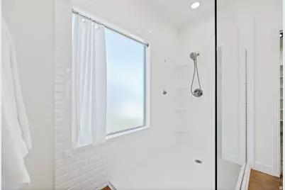 9226 N Mount Airey Dr, Eagle Mountain, UT 84005 - Photo 24