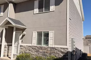 694 W Ry Ln S, Tooele, UT 84074 - Photo 2