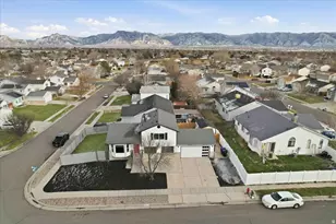 6527 S 4140 W, Taylorsville, UT 84129 - Photo 4