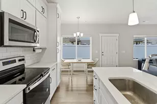 421 E Penny Ln, Clearfield, UT 84015 - Photo 6