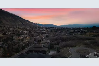 1 E Carriagewood Cv S #1090, Sandy, UT 84092 - Photo 8