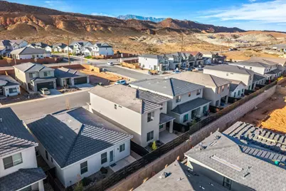 359 S Deep Creek Dr, Washington, UT 84780 - Photo 18