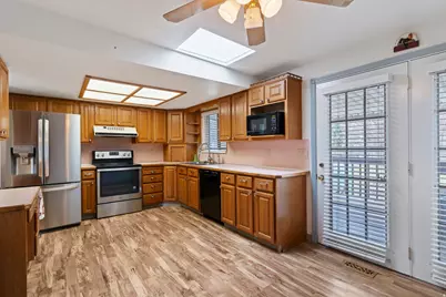 2568 W 5225 S, Roy, UT 84067 - Photo 8