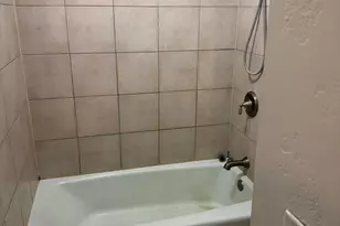 2270 E 4500 S, Holladay, UT 84117 - Photo 10