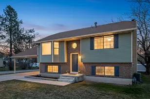 22 E 525 N, Layton, UT 84041 - Photo 2