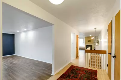 359 E 700 S, Farmington, UT 84025 - Photo 2