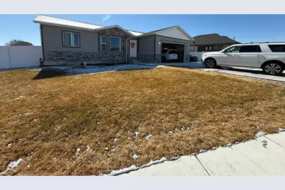 2102 E 1820 S, Naples, UT 84078 - Photo 2