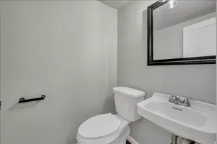 239 N Main St, Saint George, UT 84770 - Photo 14