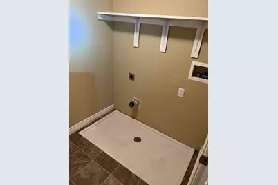 917 S Main St #H, Layton, UT 84041 - Photo 8