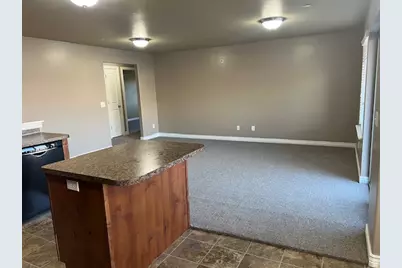 917 S Main St #H, Layton, UT 84041 - Photo 6