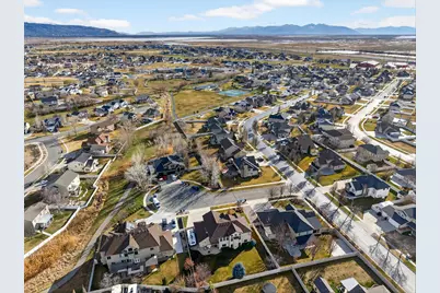 1898 W Old Fort Cir, Farmington, UT 84025 - Photo 54