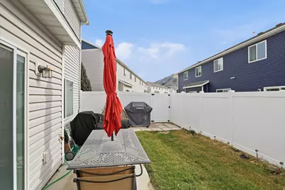 1382 E 340 S, Hyrum, UT 84319 - Photo 32