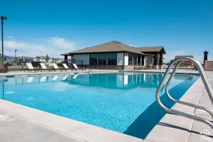 1382 E 340 S, Hyrum, UT 84319 - Photo 2