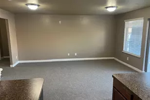 895 S Main St, Layton, UT 84041 - Photo 8