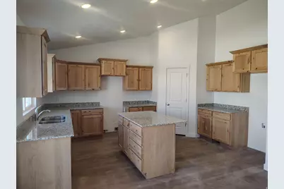 2124 N 90 W, Tooele, UT 84074 - Photo 2