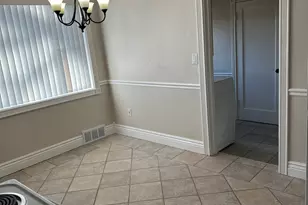 571 E Ben Lomond Ave, South Ogden, UT 84403 - Photo 12