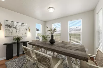 370 W Parkway Dr, Kaysville, UT 84037 - Photo 4