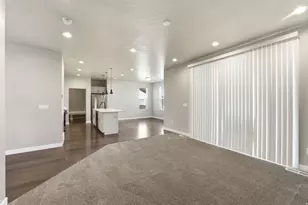 370 W Pkwy Dr, Kaysville, UT 84037 - Photo 12