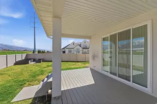 370 W Pkwy Dr, Kaysville, UT 84037 - Photo 36