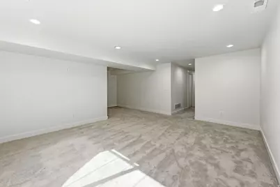 370 W Parkway Dr, Kaysville, UT 84037 - Photo 30