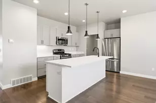 370 W Pkwy Dr, Kaysville, UT 84037 - Photo 8