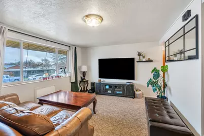 1121 S 50 E, Orem, UT 84058 - Photo 16