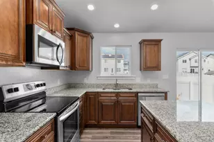 1337 E Skip St, Eagle Mountain, UT 84005 - Photo 8