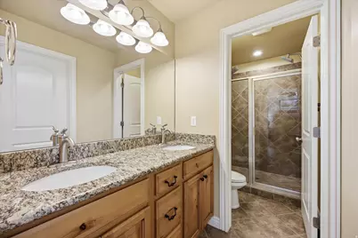 10708 S Ozarks Dr, South Jordan, UT 84009 - Photo 12