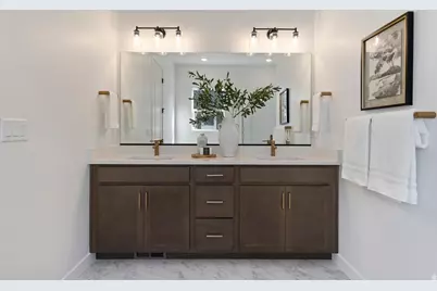 1305 E Larkspur Way, Layton, UT 84040 - Photo 16