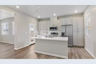 315 E Kanab Creek Dr, Saratoga Springs, UT 84045 - Photo 8