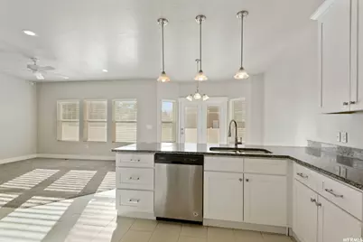 7869 S 700 E, Sandy, UT 84070 - Photo 4