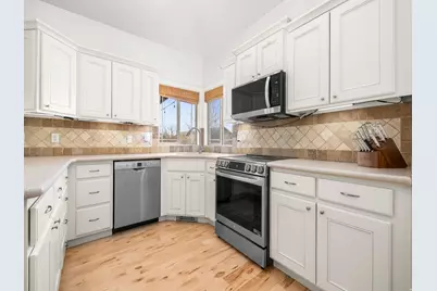 1092 S Valley Sage Dr E, Springville, UT 84663 - Photo 8