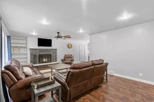 375 W 100 N, Richfield, UT 84701 - Photo 2