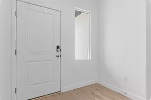 469 E Levengrove Dr, Lehi, UT 84048 - Photo 4