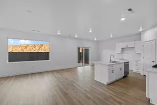 1519 Sinawava Dr, Washington, UT 84780 - Photo 4