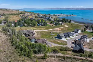 705 N Lochwood View, Garden City, UT 84028 - Photo 90