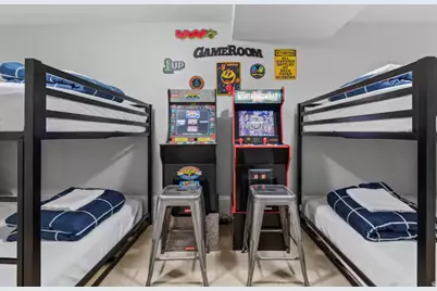 705 N Lochwood Vw, Garden City, UT 84028 - Photo 18