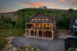 705 N Lochwood View, Garden City, UT 84028 - Photo 78