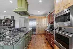 705 N Lochwood View, Garden City, UT 84028 - Photo 20