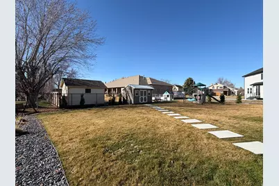 2257 E Parkside Cir S, South Ogden, UT 84403 - Photo 32