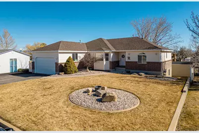 625 S 2150 W, Vernal, UT 84078 - Photo 2