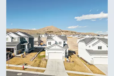3381 E Stillwater, Eagle Mountain, UT 84005 - Photo 2