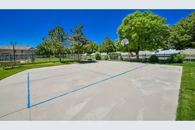 11976 S Draperville Ave #G 106, Draper, UT 84020 - Photo 20