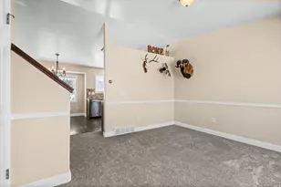 759 W 1580 N, Clinton, UT 84015 - Photo 8
