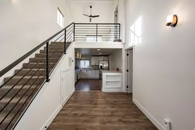 672 E Mansfield Ave S, Salt Lake City, UT 84106 - Photo 2