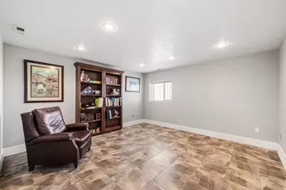 226 S 1200 W, Tooele, UT 84074 - Photo 10